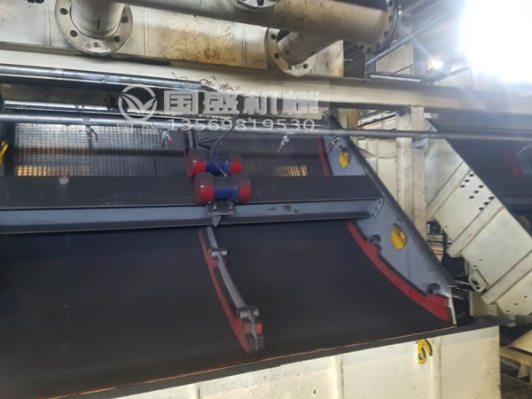 新型翻轉(zhuǎn)震動(dòng)弧形篩 新型翻轉(zhuǎn)震動(dòng)弧形篩