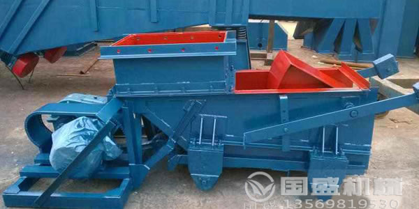 白芨粉K型往復(fù)式給料機(jī)