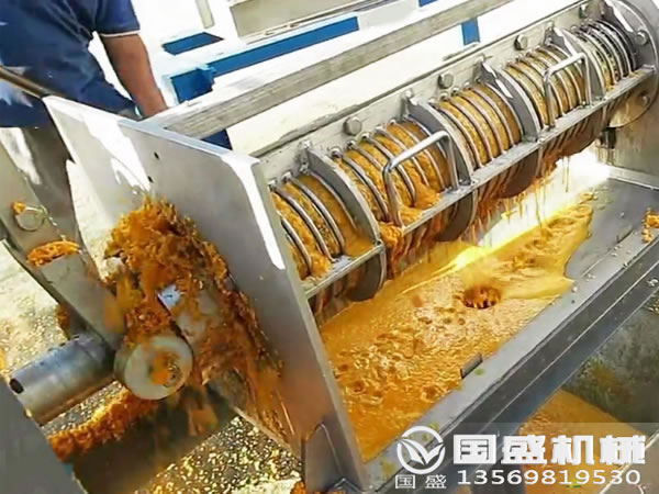 固液分離壓榨機(jī) 固液分離壓榨機(jī)