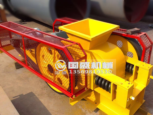 對(duì)輥式擠壓碎石機(jī) 對(duì)輥式擠壓碎石機(jī)