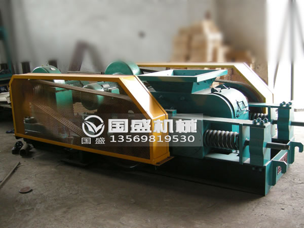 石料石子雙輥制砂機(jī) 石料石子雙輥制砂機(jī)