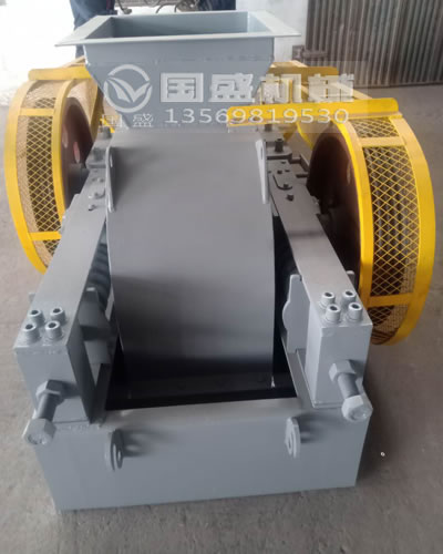 雙光輥破碎機(jī) 雙光輥破碎機(jī)