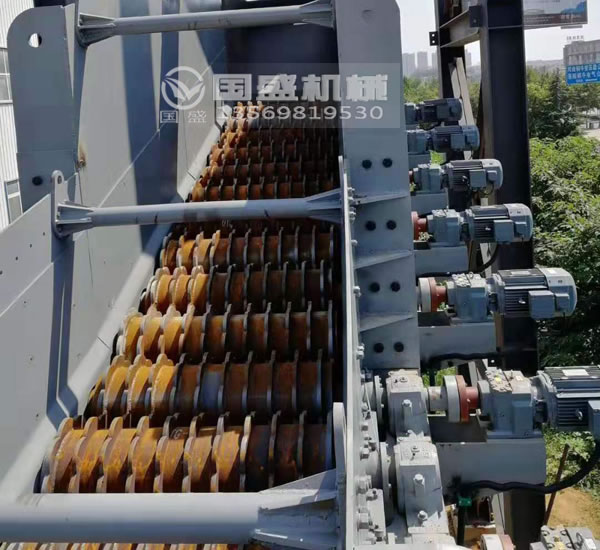 拋物線型滾軸式篩分機(jī) 拋物線型滾軸式篩分機(jī)